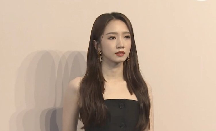  神仙|孟美岐是什么神仙颜值？生图颜值依旧“抗打”，三百六十度无死角