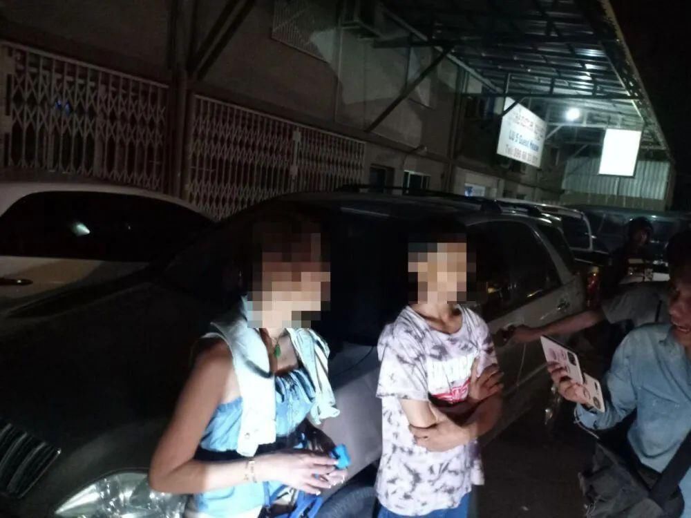  美元|约来按摩女郎，中国男子抢走6000美元