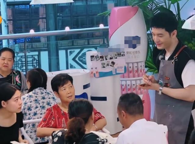  听到|中餐厅的顾客要投诉？听到顾客说的话，为黄晓明和赵丽颖捏把冷汗