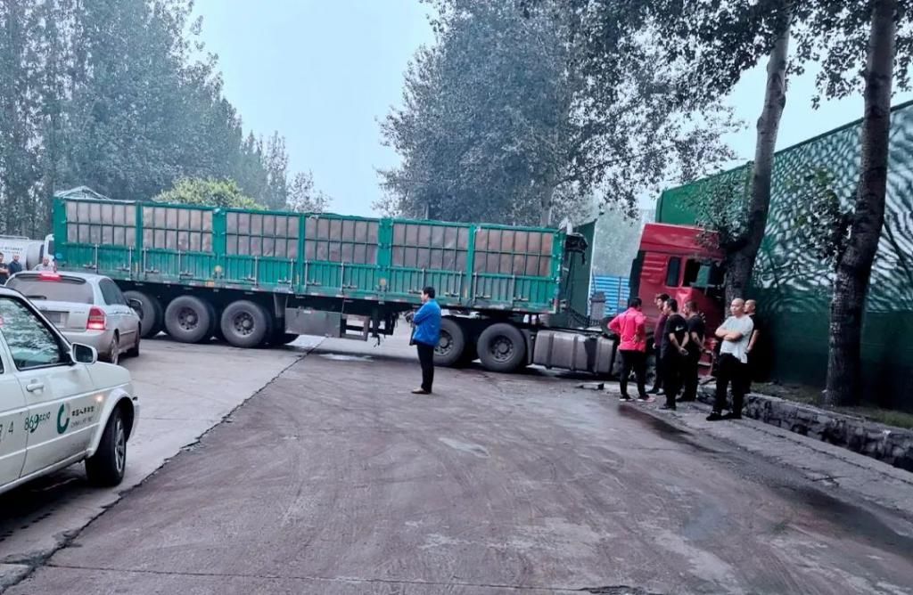 大型车|怕死兰!井陉一地车辆猛烈相撞……