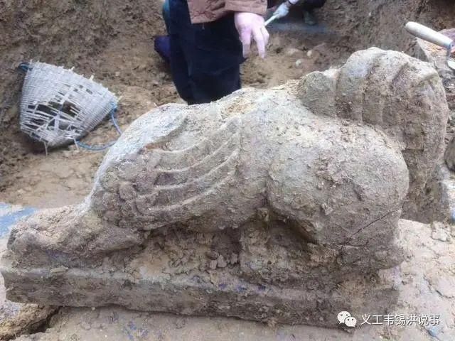 南充|南充地区一座古墓，出土了这些文物