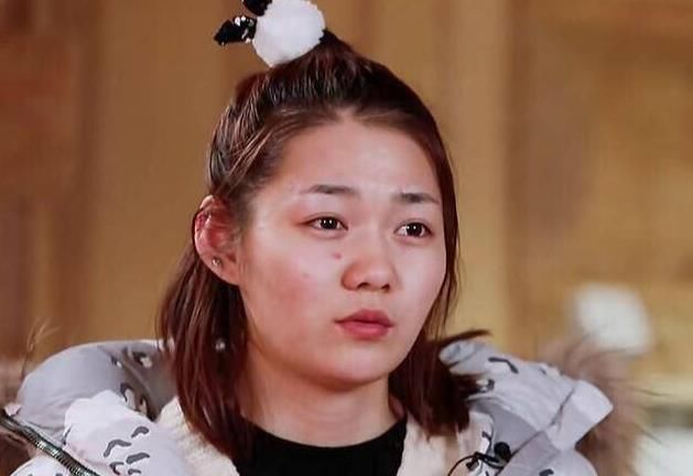  建议|赵小棠极限挑战怕晒全程打伞，观众：建议去看看火箭少女怎么做的