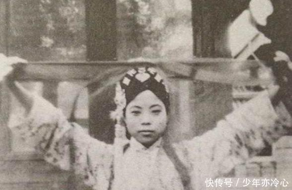 文绣|溥仪五位娇妻老照片,文绣神似凤姐,婉容美的让人窒息!