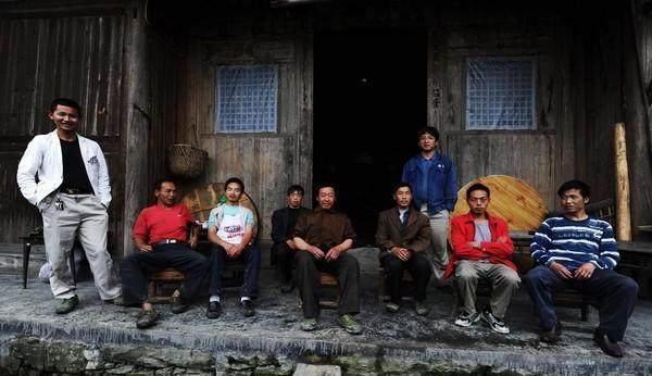 女子|天天打麻将，不带娃不煮饭的农村女子，多数换身份成为“少奶奶”