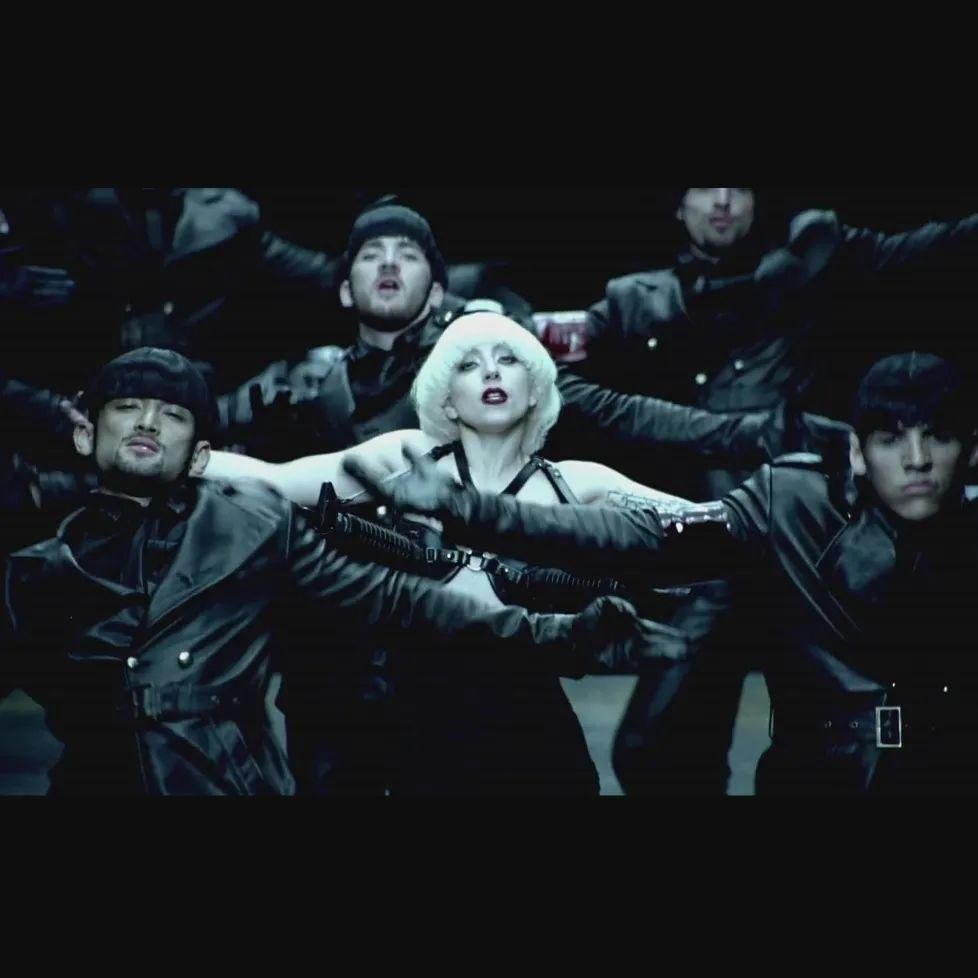 Matthew|【秀场】Matthew William的Givenchy首秀有什么不一样？