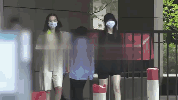 张一山|恋爱谈的悄无声息,分手分到人尽皆知,很难不多想