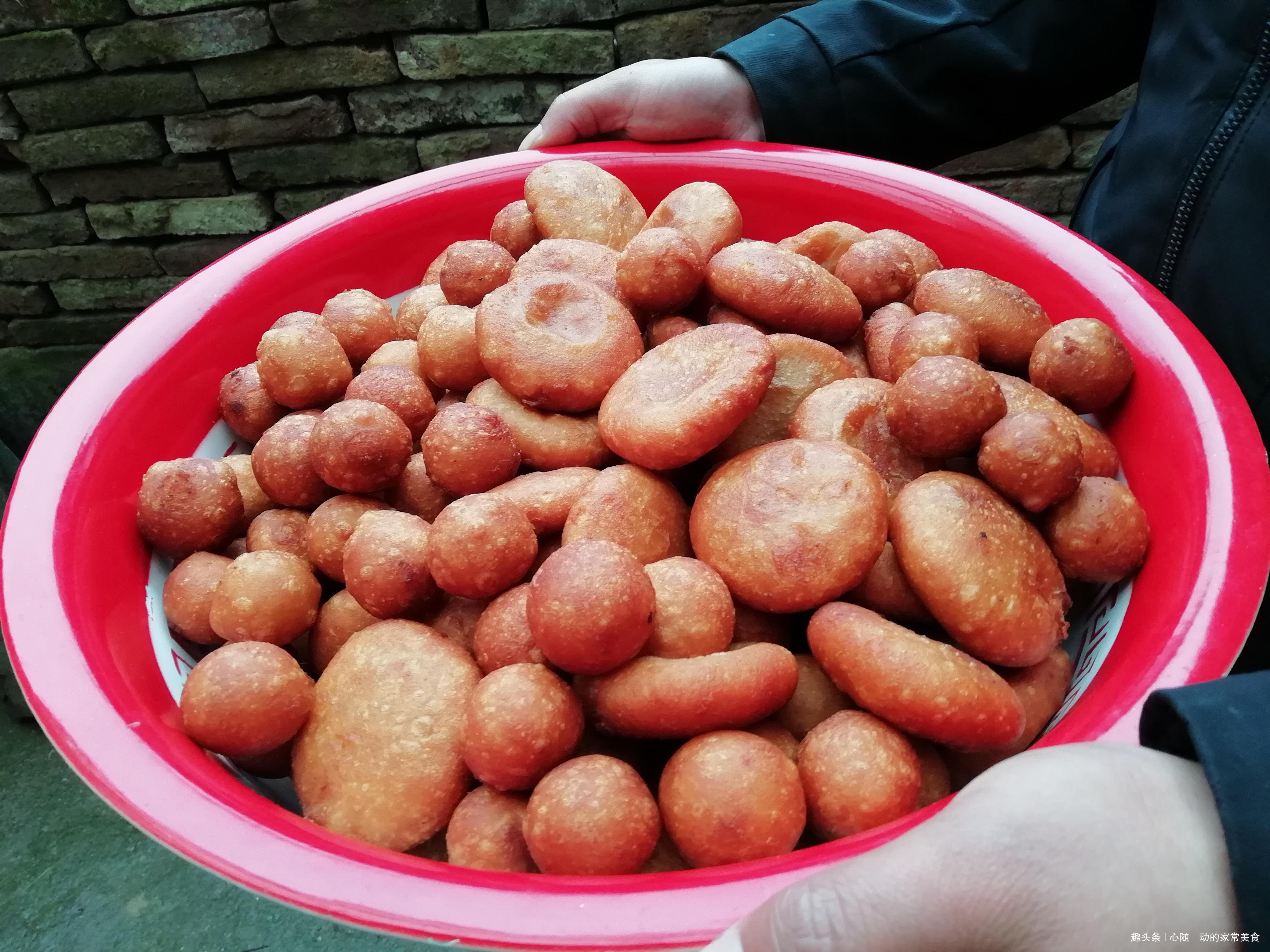  不用|宅家不出门，婆婆做了一大盘小点心，一周的早餐不用发愁，吃嗨了