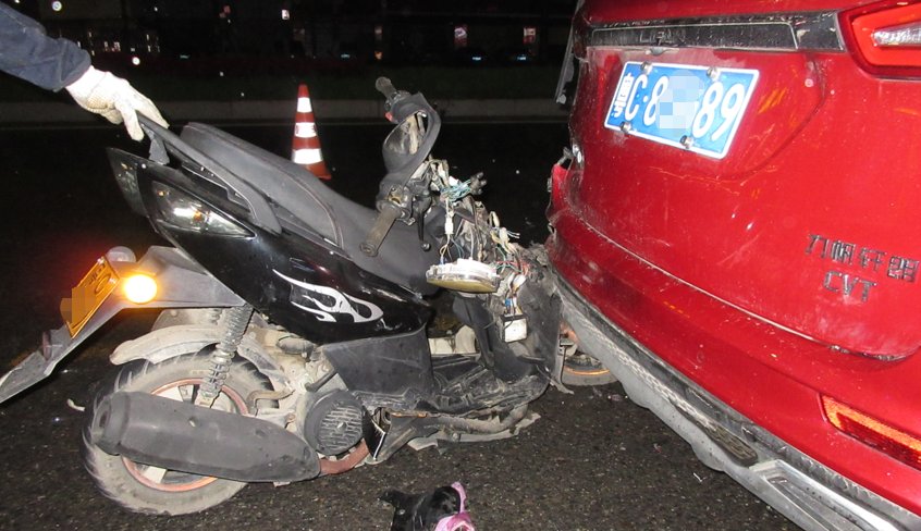  临时|珠海男子路边临时停车6秒，被后车飞撞摊上一条人命！赔了45万……