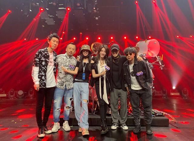  江映蓉|江映蓉参加《好声音》，刘昕录制《乐夏2》，现在流行再就业吗？