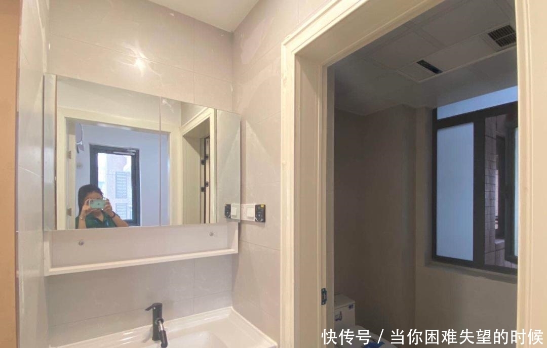  参考|新房保洁做完效果还不错，打造这样的电视墙太实用了，值得参考！