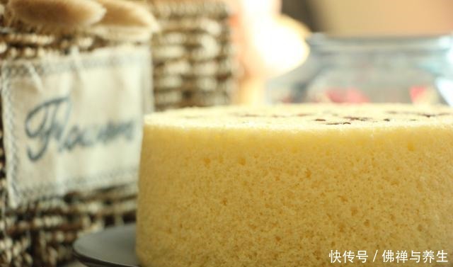 蓬松|最简单的蛋糕做法,不用烤箱电饭锅,蒸一蒸,蓬松宣软不上火