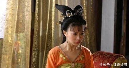 霸占|他霸占皇后,还让画师画出皇后的样子,逼得皇后自杀