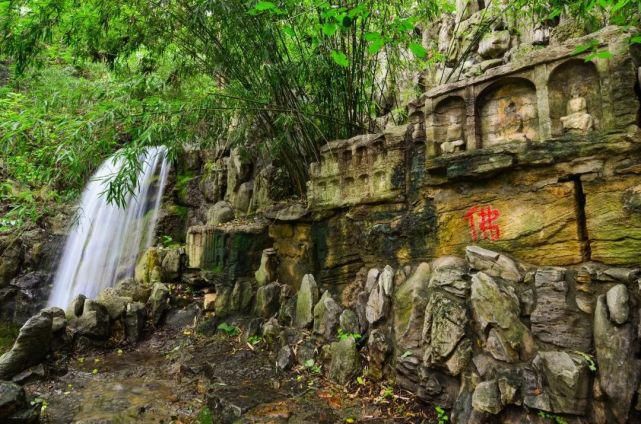  泉水|美得不像话！躲在郊外的隐士泉水，每一处风景都让人拔不动腿！