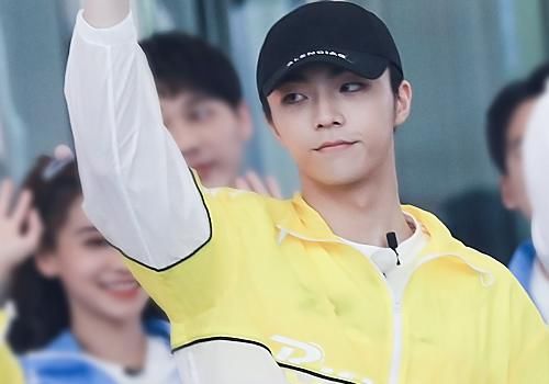  何洛洛|奔跑吧路透：陈立农跟蔡徐坤同框，却在不同队，搭档周震南何洛洛