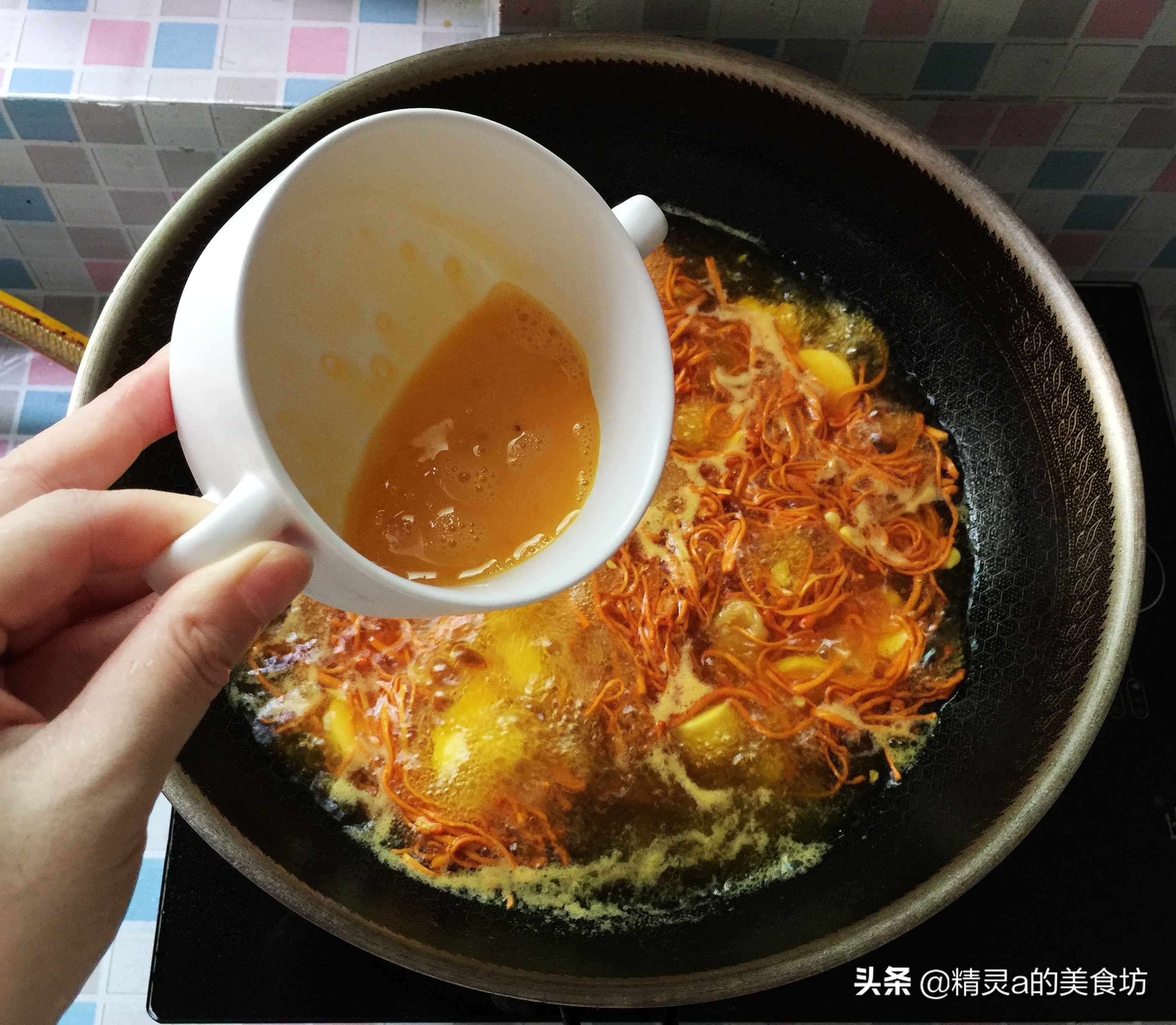 鲜香|秋天进补,这一碗汤要常喝,不放一滴油,鲜香甘甜,敞开喝无负担