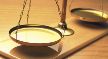 结婚登记手|不足婚龄没办证，以夫妻名义生活三年生育一女，分手后丈夫要求返还彩礼，法院这样判