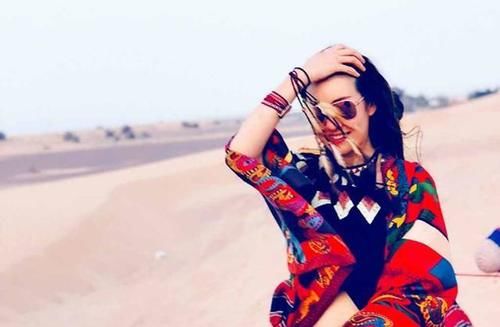  低调|王宝强低调现身少林寺！身材消瘦着装简单，身边不见冯清身影