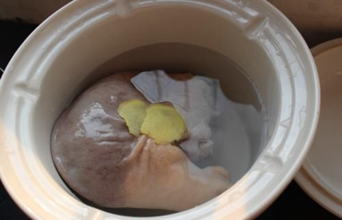 猪肉|秋天,少吃猪肉多喝它,每天一碗,气血足了,失眠也好了