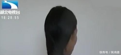  情侣|床下有人……情侣房中遭遇惊魂一刻，居然从床下抓出一“君子”