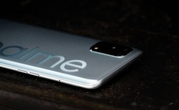  不止|realme 真我 V5：不止「奥利给」