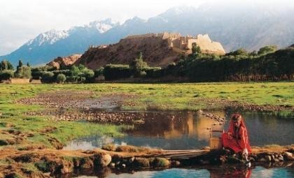 生子|汉朝公主远嫁波斯却在途中怀孕,生子后就地建国,故地已归属中国