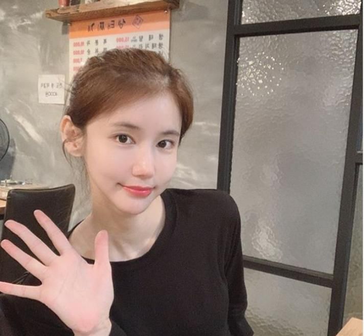 凌晨|韩性感女星凌晨家中昏迷疑自杀,曾因真空走红毯背负9年骂名