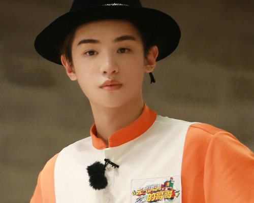 黄明昊|快本实习主持早就内定黄明昊?全因其关系太深,节目组没办法不选