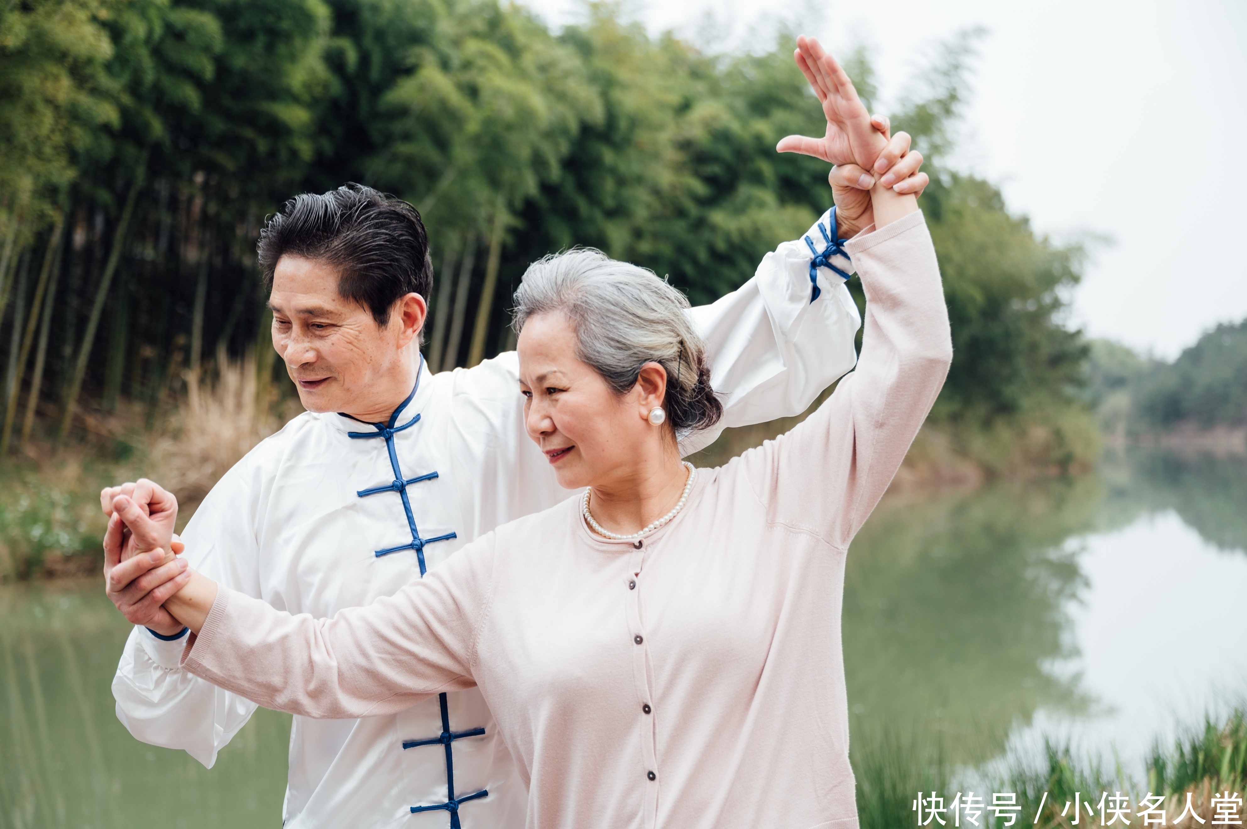 多走路多喝水你以为是养生吗(多走路、多喝水能养生？但医生告诉你：其实在折寿！)
