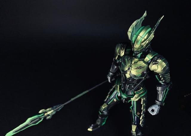  装甲|机动奥特曼与高达模型的混搭奥特装甲「月零」