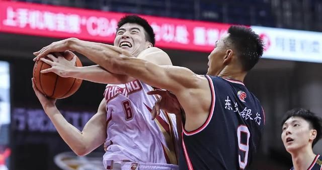  豪横|豪横的广东队！广东前三节落后原因找到，杜锋：不是奔着纪录去的