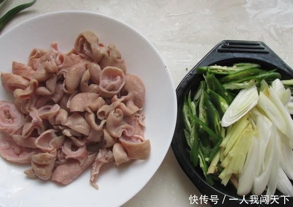 身上|猪身上最“鲜”的地方,很多人却认为脏,用它炒菜补肺润燥