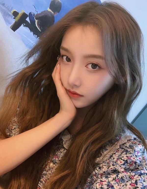  幸亏|姜贞羽退赛后参加新综艺，路透照中暴露真实颜值：幸亏没有出道