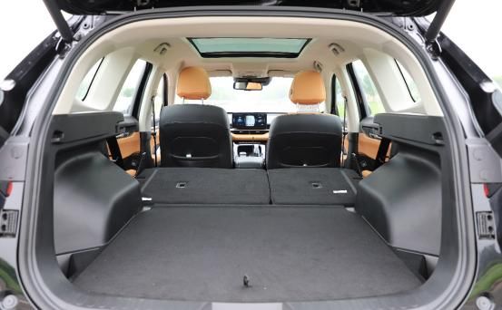  哈弗|抢先试驾第三代哈弗H6，神车这次变化不小，你的疑问解答全在这儿