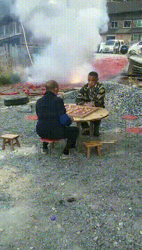  搞笑|搞笑GIF：妹子，不管你的球技怎么样，光看你这样的姿势我必须给你满分