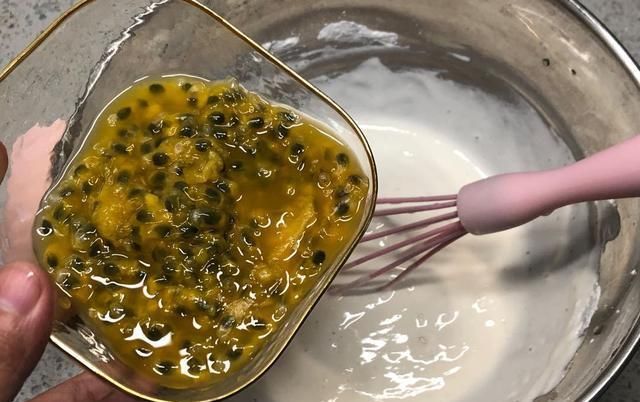 水果|夏天遇到这水果一买就是好几斤,做成小吃,酸甜软糯,全家都爱吃