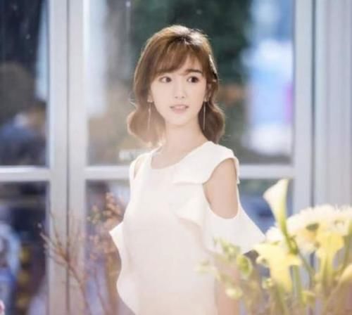 锦绣|继《锦绣未央》后,毛晓彤《三十而已》又被吐槽戴美瞳,她的澄清太让人羡慕