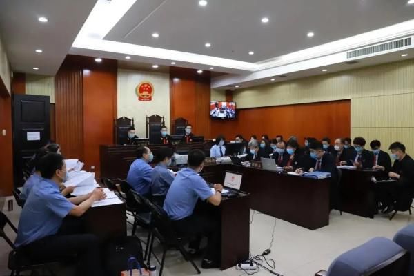 依法|南开法院依法审理一起黑社会性质组织犯罪案件！