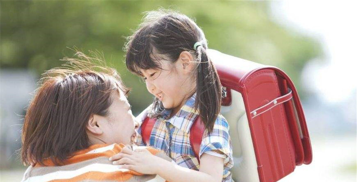  帮忙|孩子大喊“救命”，周围却无一人上前帮忙，看完把大牙都笑掉了