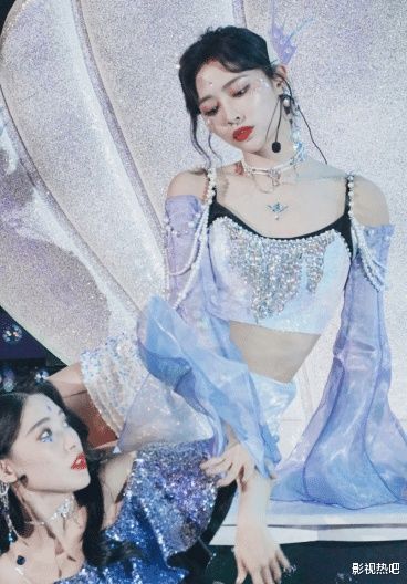  水中|SNH48年度总选，许佳琪戴萌水中舞美翻了