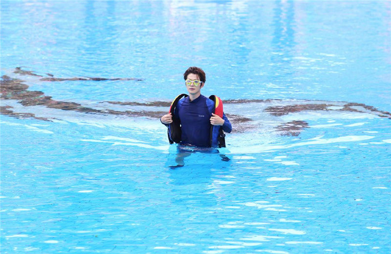  元气|《乘风破浪》姐姐们还没出道，《元气满满的哥哥》紧随其后！