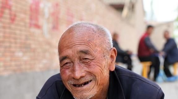 生活|60岁，我最难的生活才开始，农村老人的养老之殇，纪实我的老家。