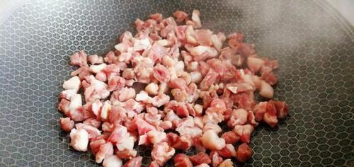  烤羊肉|羊肉家常菜，一点都不腥，成品还有烤羊肉的嚼劲