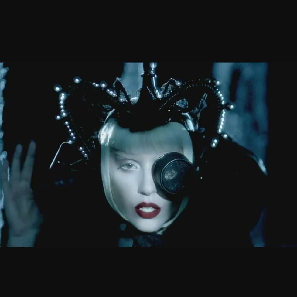 Matthew|【秀场】Matthew William的Givenchy首秀有什么不一样？