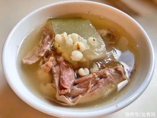 谷雨时节适合的养生粥(谷雨节气后一定要注意清湿热！这些养生汤、粥、菜健脾祛湿、养心安神，越吃越舒服~)