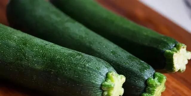 功效|黄瓜必知6大功效，早知道每天吃一根了~