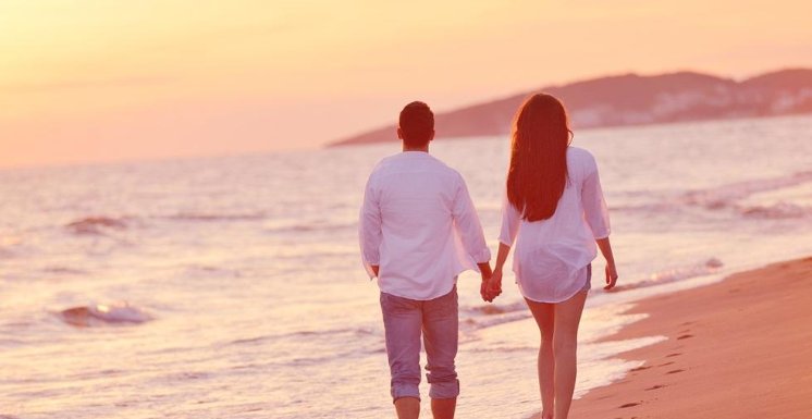 愚蠢的人|爱一个人可以有点蠢，但不能真蠢