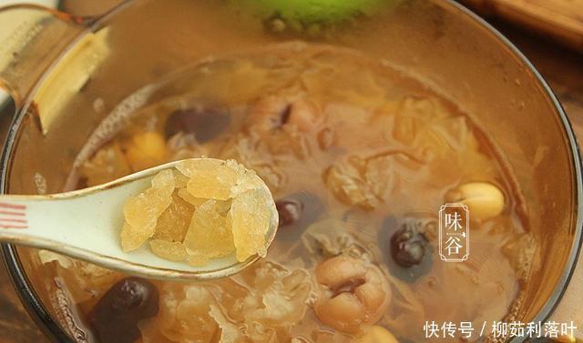 皮肤|秋后干燥缺水,女人多喝这碗羹,价格不贵好处多,清甜顺滑又解馋