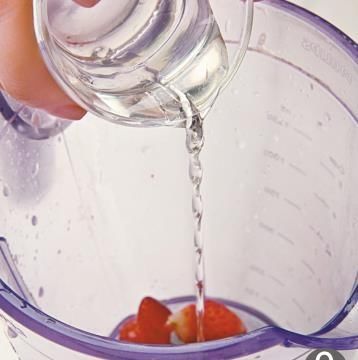  只用|只用水果就可以做出漂亮的彩虹果汁，简单又高颜值，两分钟学会