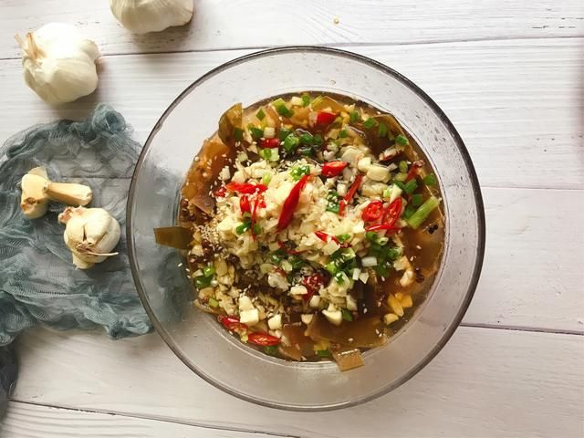  做法|海带最新做法，不炖不煮，让你吃了就上瘾，每次都做一锅不够吃