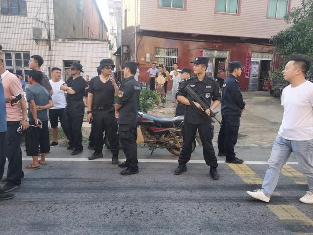 人行凶|曾春亮落网，主要是谁的功劳？古怪行为让人猜不透